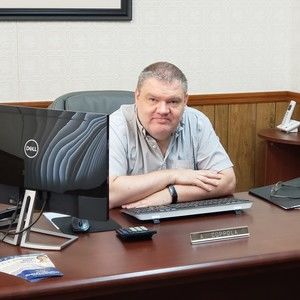 Meet your Posher, Adam